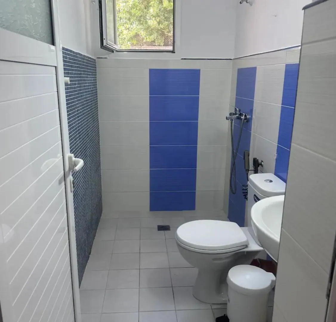 Adrianas Guest House Himarë Bed & Breakfast